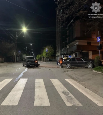 На перехресті у Чернівцях п&#039;яний водій врізався у BMW