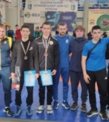 Миколаївські спортсмени посіли призові місця у Чемпіонату України з греко-римської боротьби