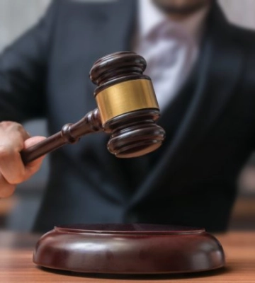 У Львові на аукціон виставили чотири земельні ділянки