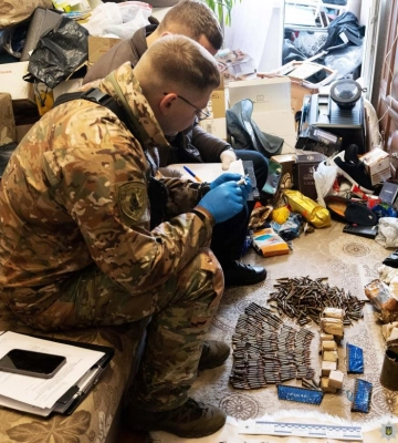 Гранатомети, вибухівка та патрони: скільки зброї й боєприпасів незаконно зберігали жителі Рівненщини