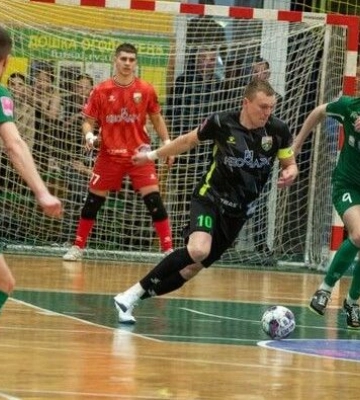 Футзал. Сенсаційна поразка Урагану у Хмельницькому