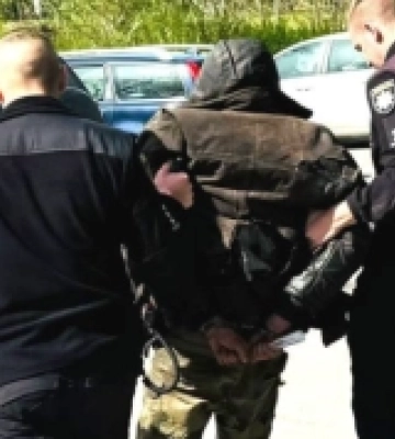 У Луцьку затримали чоловіка з наркотиками