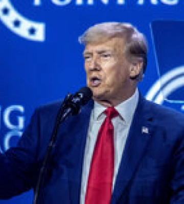 У Трампа назвали фейком сообщение WP о &quot;мирном плане&quot; со сдачей Крыма и Донбасса