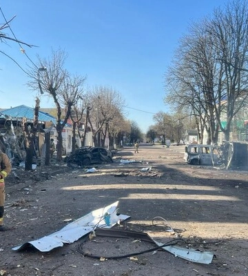 Війська РФ скинули чотири КАБи на місто в Сумській області: є загибла та поранені
