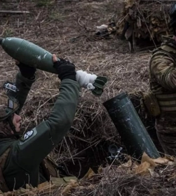 Протягом доби найбільше атак росіяни здійснили на Бахмутському напрямку, били з авіації, артилерії та мінометів, - Генштаб