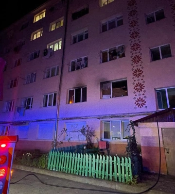 У Луцьку горів 6-поверховий гуртожиток – працювали рятувальники 