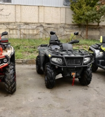 Вінницька ОВА передала нацгвардійцям високопрохідні квадроцикли