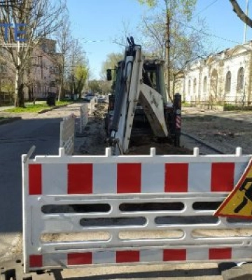У Миколаєві вже почали підготовку до майбутнього опалювального сезону - замінюють майже 300 м теплової мережі на вул. Обсерваторній