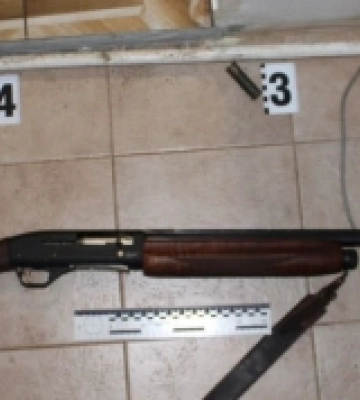 Житель Одеського району з балкону стріляв з мисливської рушниці