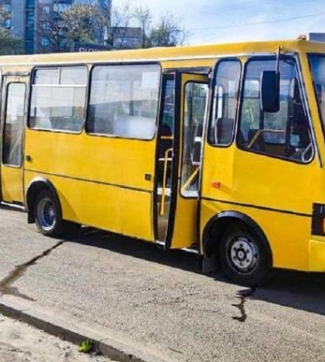 У Львові з маршрутки випала людина