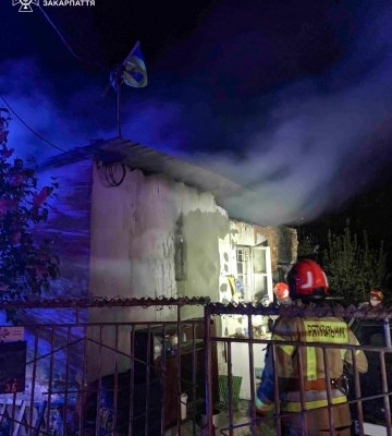 На пожежі в Ужгороді травмувався 35-річний чоловік