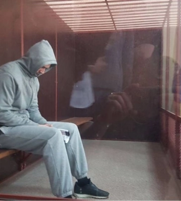 Працівника УДО, якого підозрюють у вбивстві юнака на станції фунікулера, не відпускали додому. Він перебуває в СІЗО