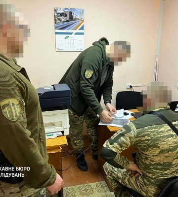 Розтратили понад 3,5 млн грн &quot;бойових&quot; виплат: командиру однієї з військових частин Донеччини та чотирьом його підлеглим повідомили про підозру