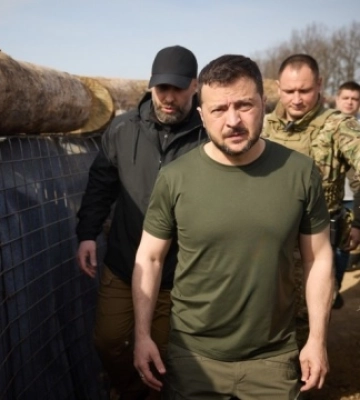 Зеленський перевірив будівництво фортифікацій на Харківщині. Відео