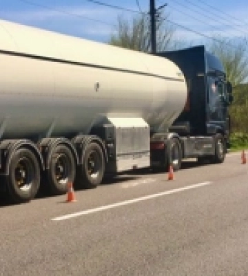 На трасі Одеса-Рені вантажівка на смерть збила велосипедистку