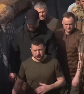 Зеленский проверил строительство фортификаций на Харьковщине. Видео