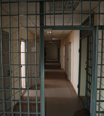 На окупованій території Херсонської області продовжують катувати людей. Що відомо про катівні? 