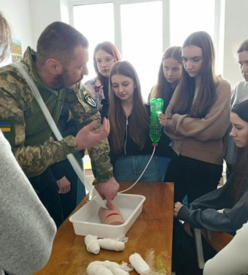 Рівненські школярі зустрілися із військовослужбовцями ЗСУ