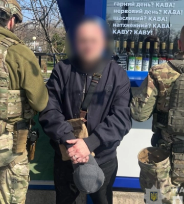 На Запоріжжі група грабіжників в масках під керівництвом «вора в законі» здійснювала крадіжки
