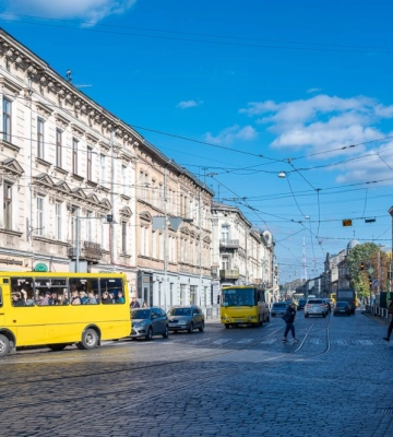У Львові хлопець випав з маршрутки: відомі нові деталі інциденту