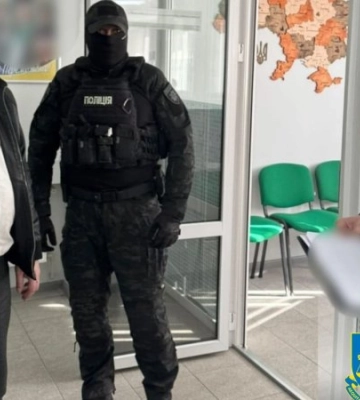 Начальника одного з територіальних сервісних центрів МВС в Чернігівській області викрили на корупційній схемі, - прокуратура