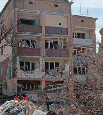 Внаслідок ракетного обстрілу загинула матір студента-першокурсника Полтавської політехніки: родині потрібна допомога