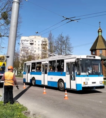 Частина тролейбусів змінила рух через ДТП у Рівному
