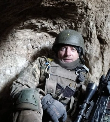З переломом руки і під обстрілом вивіз поранених бійців: історія військового зі 128-ї бригади ТрО Дніпра