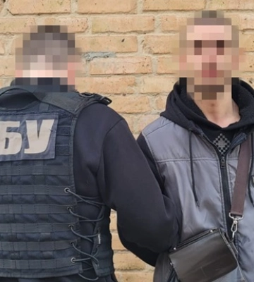 Викрито ділків, які хотіли вивезти з України комплекси до бойових літаків