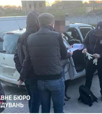 Влаштували виставу та перевдягнулися у «працівників ТЦК»: на Львівщині злочинна група грабувала ухилянтів, - ФОТО