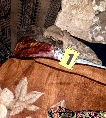 На Рівненщині зловмисник побив пенсіонерку палицею