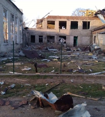 Росіяни випустили дві керовані авіабомби по Вовчанську — зруйнована поліклініка