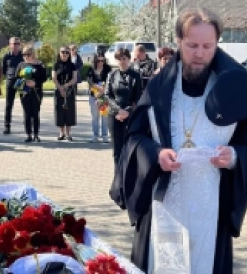 Ізмаїл провів в останню путь воїна Сергія Колотенка