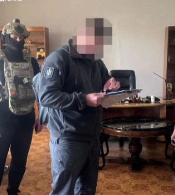 Голову і секретаря міськради на Дніпропетровщині затримали на хабарі