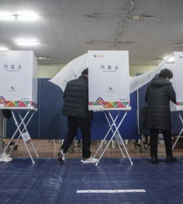У Південній Кореї проходять парламентські вибори
