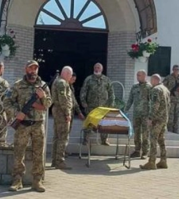 Сумні звістки не покидають Закарпаття (ФОТО)