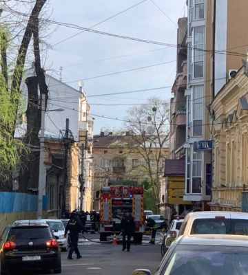 У Чернівцях перевіряють інформацію про можливе замінування двох навчальних закладів