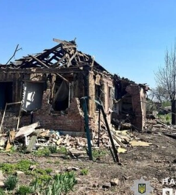 Ночью оккупанты нанесли удар ракетами С-300 по Селидово, повреждения в промышленной зоне. ФОТОрепортаж