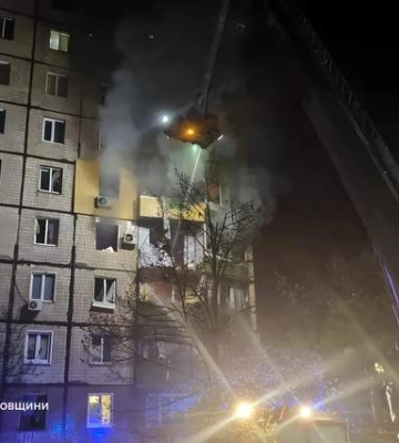 В Кривом Роге из-за утечки газа произошел взрыв в доме: есть погибший, ребенка привалило плитами