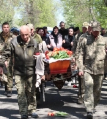 У Кодимі попрощалися із загиблим військовим Олексієм Салієм