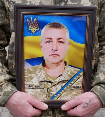 Роменська громада провела в останню путь захисника Владислава Куліміна
