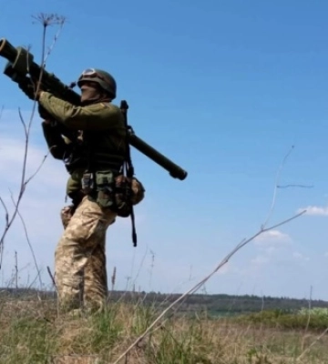 Сили ППО вночі збили над Львівщиною сім дронів та шість ракет, є влучання