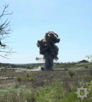 Впала та не вибухнула: на Дніпропетровщині знешкодили російську ракету