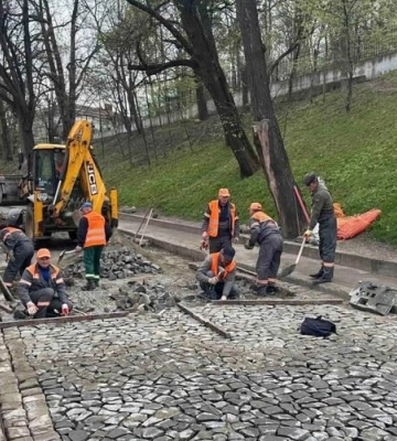 У Львові ремонтні роботи на вулиці Шота Руставелі завершать на тиждень раніше