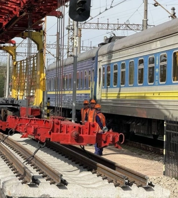На Закарпатті змонтували символічні 20 метрів майбутньої євроколії