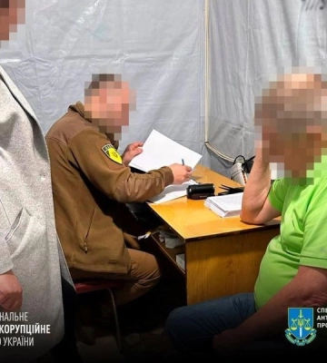 ВАКС обрав запобіжні трьом підозрюваним у справі про розкрадання 7,7 млн грн на техогляді в Херсонській області