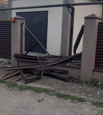 В Днепропетровской области обломки дрона попали в объект энергетики, начался пожар