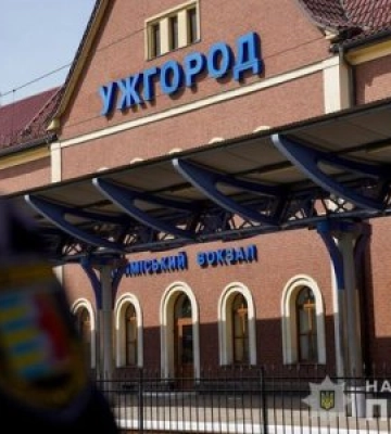 Закарпатські поліцейські провели на чемпіонат Європи з кікбоксингу юних українських спортсменів