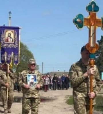 На Волині попрощалися із загиблим воїном Миколою Карпуком