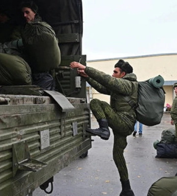 Росіяни примушуватимуть воювати проти України співробітників в’язниць на окупованій Луганщині